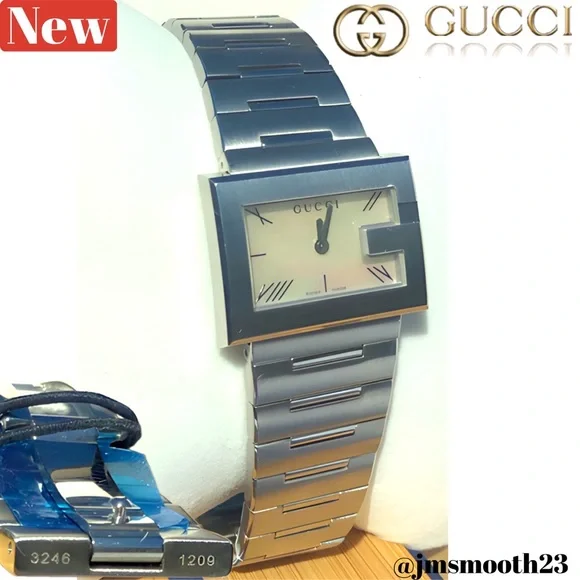 🆕 Gucci silver mother of pearl bracelet watch